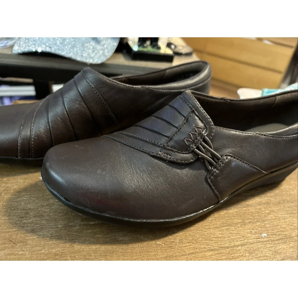 Clarks Hope Shine Women's Brown Leather Loafers‎ Size 7 1/2M